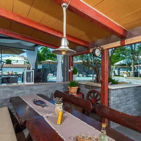 بيت للعطل House And In - Istrien 42536 *